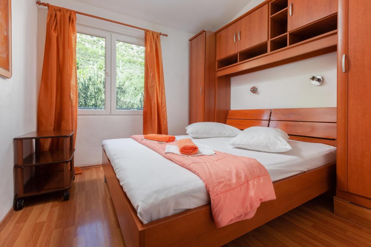 Apartments By The Sea Igrane, Makarska - 310 Exterior foto