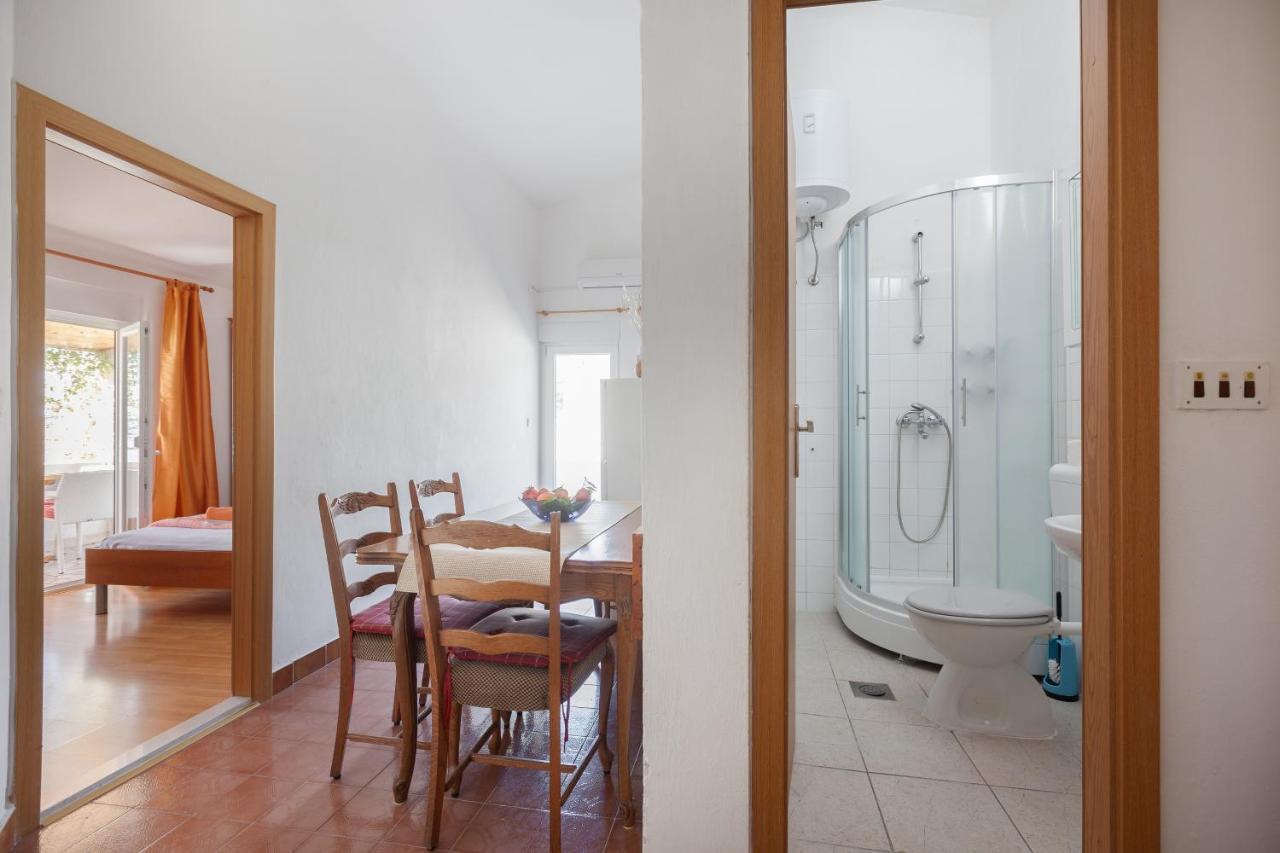 Apartments By The Sea Igrane, Makarska - 310 Exterior foto