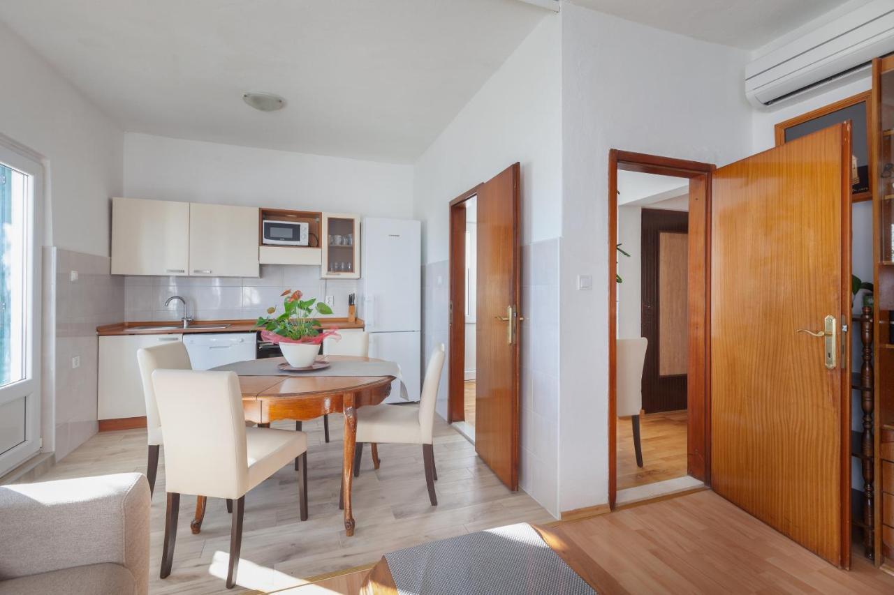 Apartments By The Sea Igrane, Makarska - 310 Exterior foto