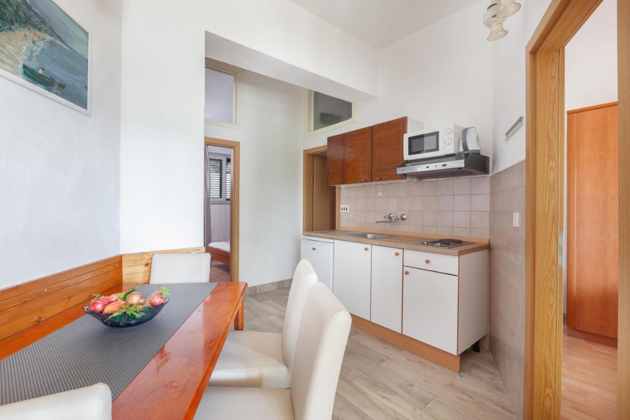 Apartments By The Sea Igrane, Makarska - 310 Exterior foto